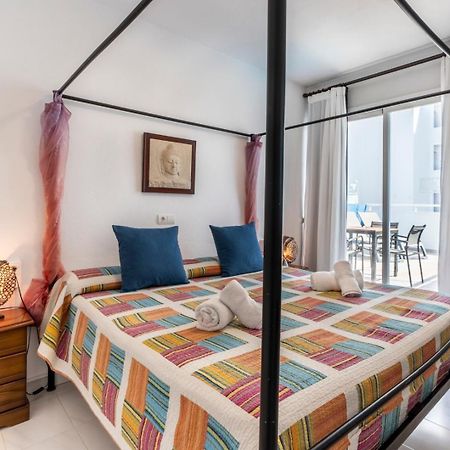 Apartamentos Cel Blau Santa Eulària des Riu Extérieur photo