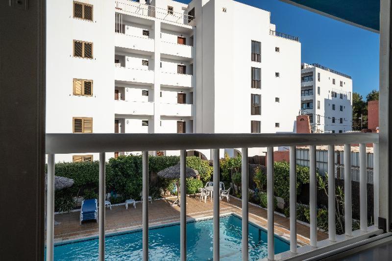 Apartamentos Cel Blau Santa Eulària des Riu Chambre photo