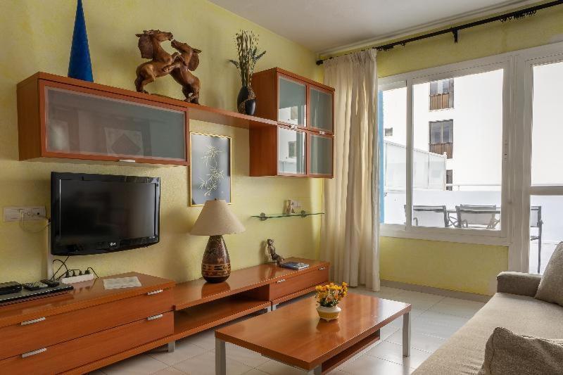 Apartamentos Cel Blau Santa Eulària des Riu Chambre photo