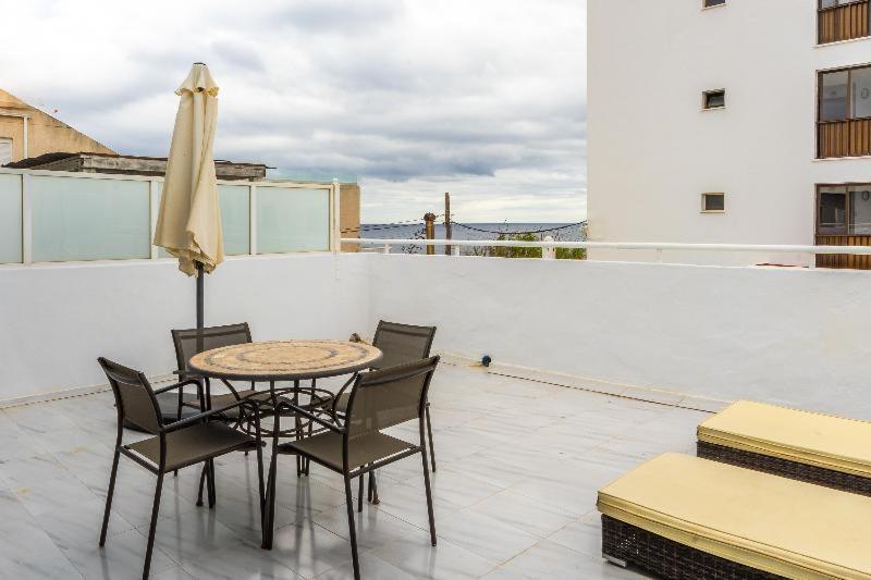 Apartamentos Cel Blau Santa Eulària des Riu Chambre photo