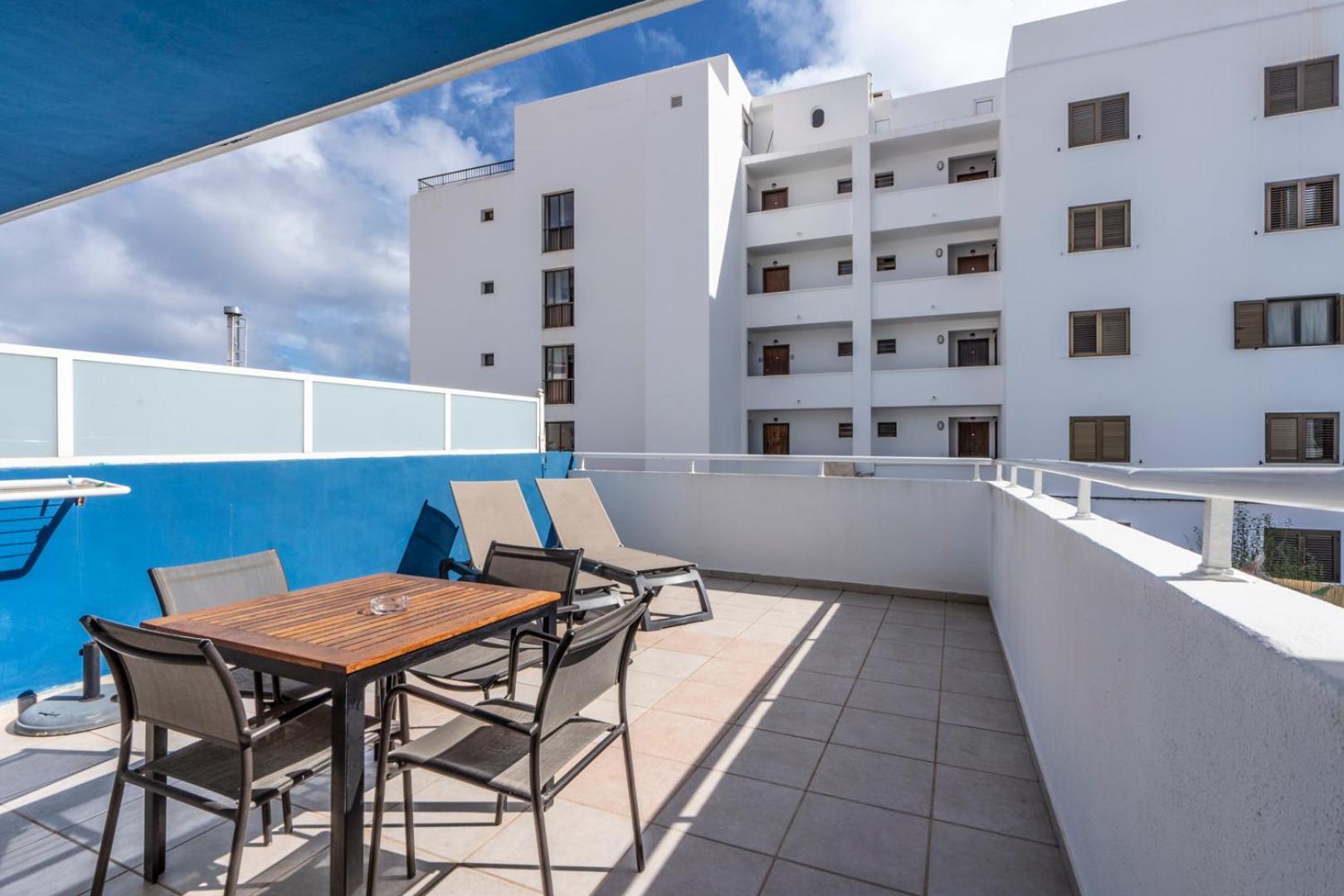 Apartamentos Cel Blau Santa Eulària des Riu Extérieur photo